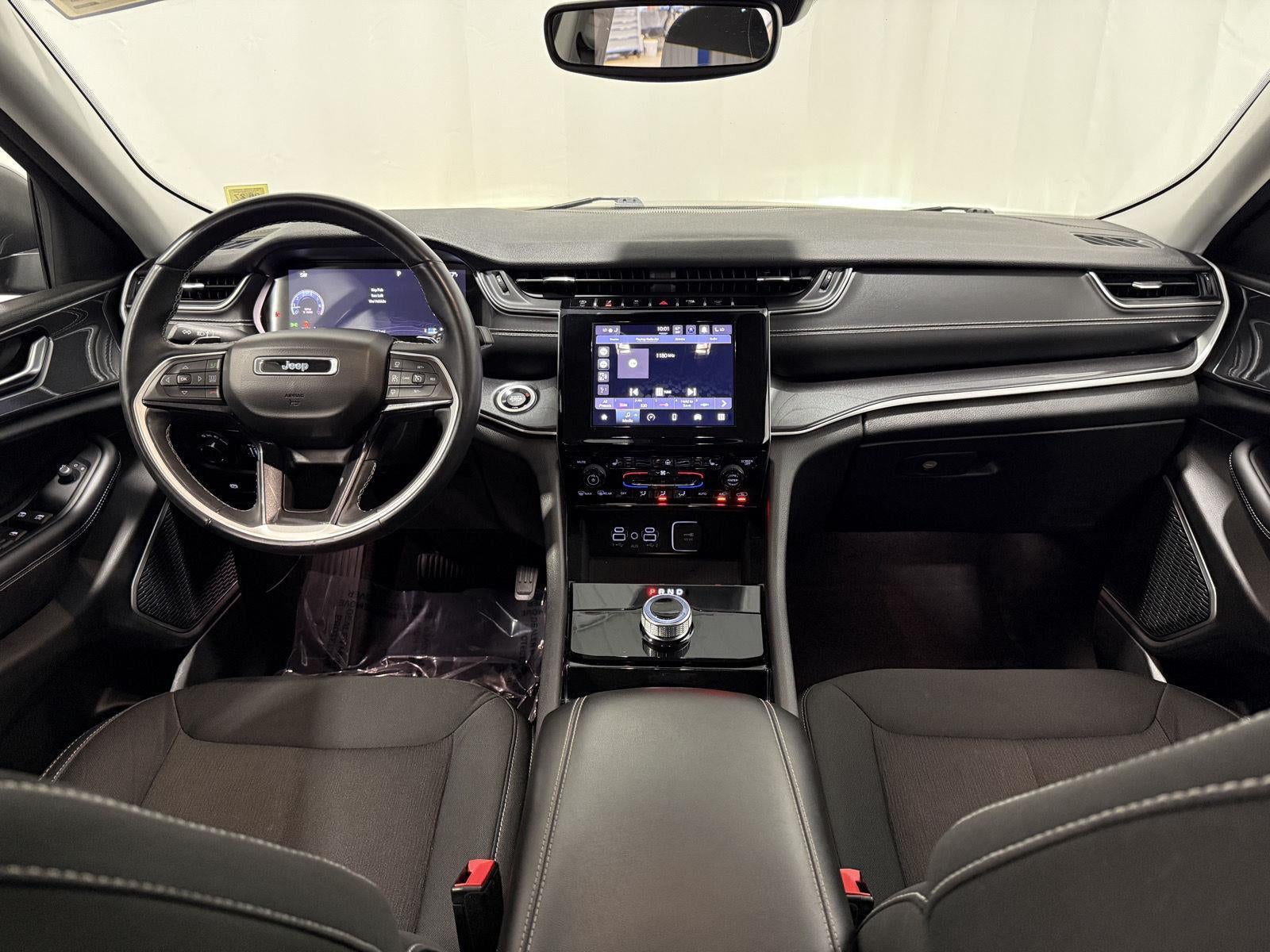 2021 Jeep Grand Cherokee L Laredo 4x4