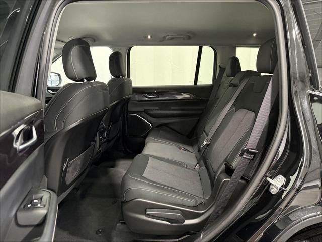 2021 Jeep Grand Cherokee L Laredo 4x4
