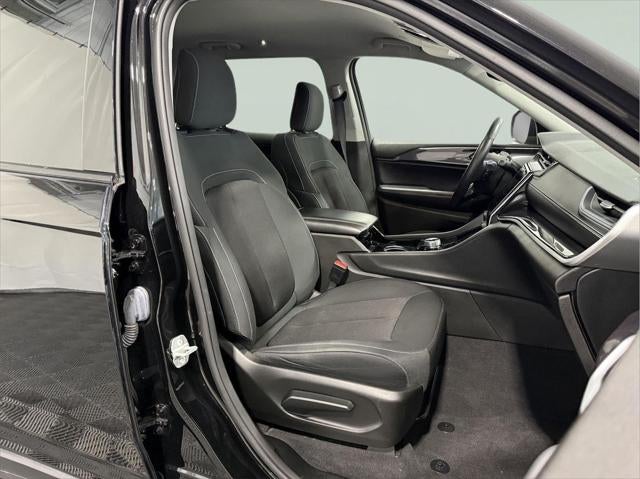 2021 Jeep Grand Cherokee L Laredo 4x4