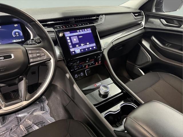 2021 Jeep Grand Cherokee L Laredo 4x4