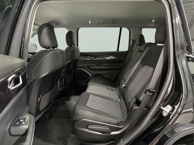 2021 Jeep Grand Cherokee L Laredo 4x4