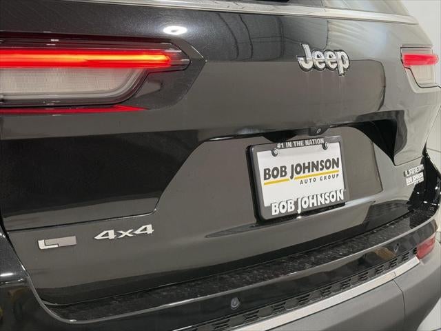 2021 Jeep Grand Cherokee L Laredo 4x4