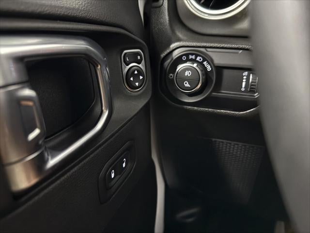 2023 Jeep Gladiator Overland 4x4