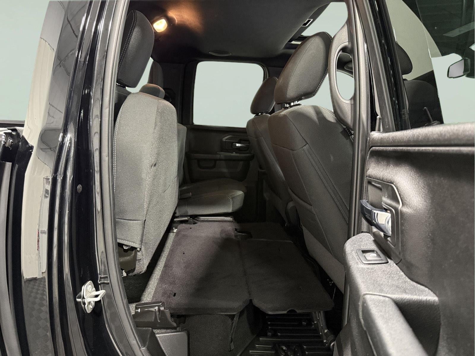 2023 RAM 1500 Classic Warlock Quad Cab 4x4 6'4' Box