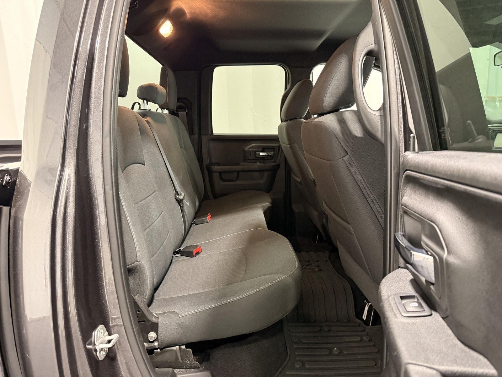 2022 RAM 1500 Classic Warlock Quad Cab 4x4 6'4' Box
