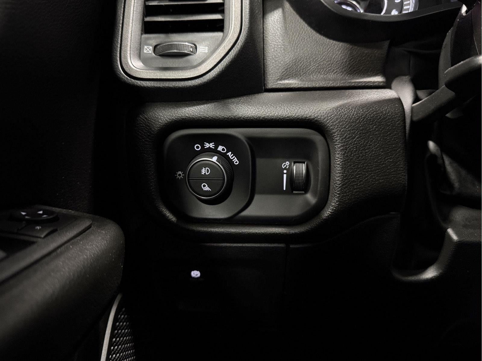2023 RAM 1500 Tradesman Quad Cab 4x4 6'4' Box
