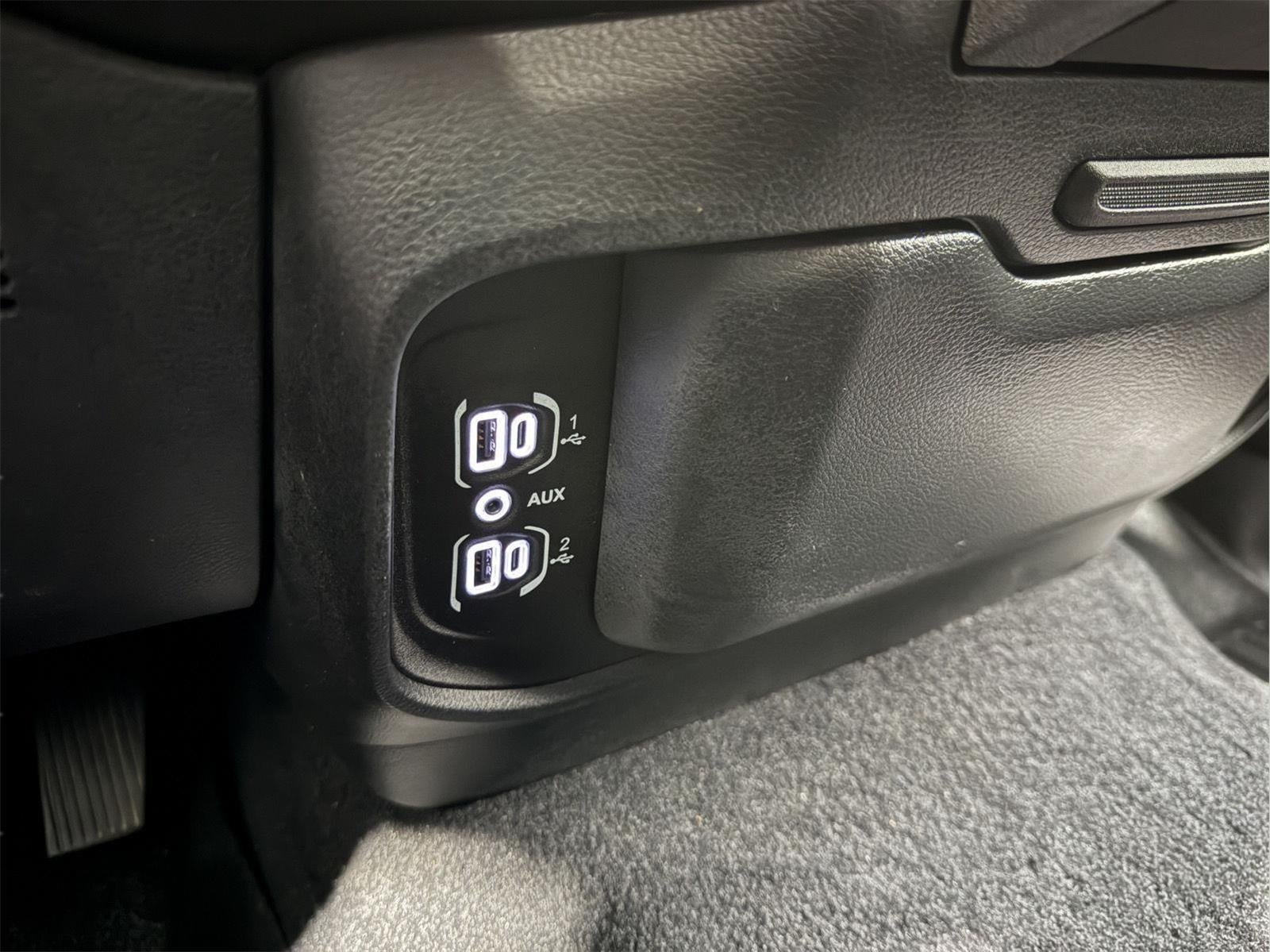 2025 RAM 1500 Tradesman Quad Cab 4x4 6'4' Box