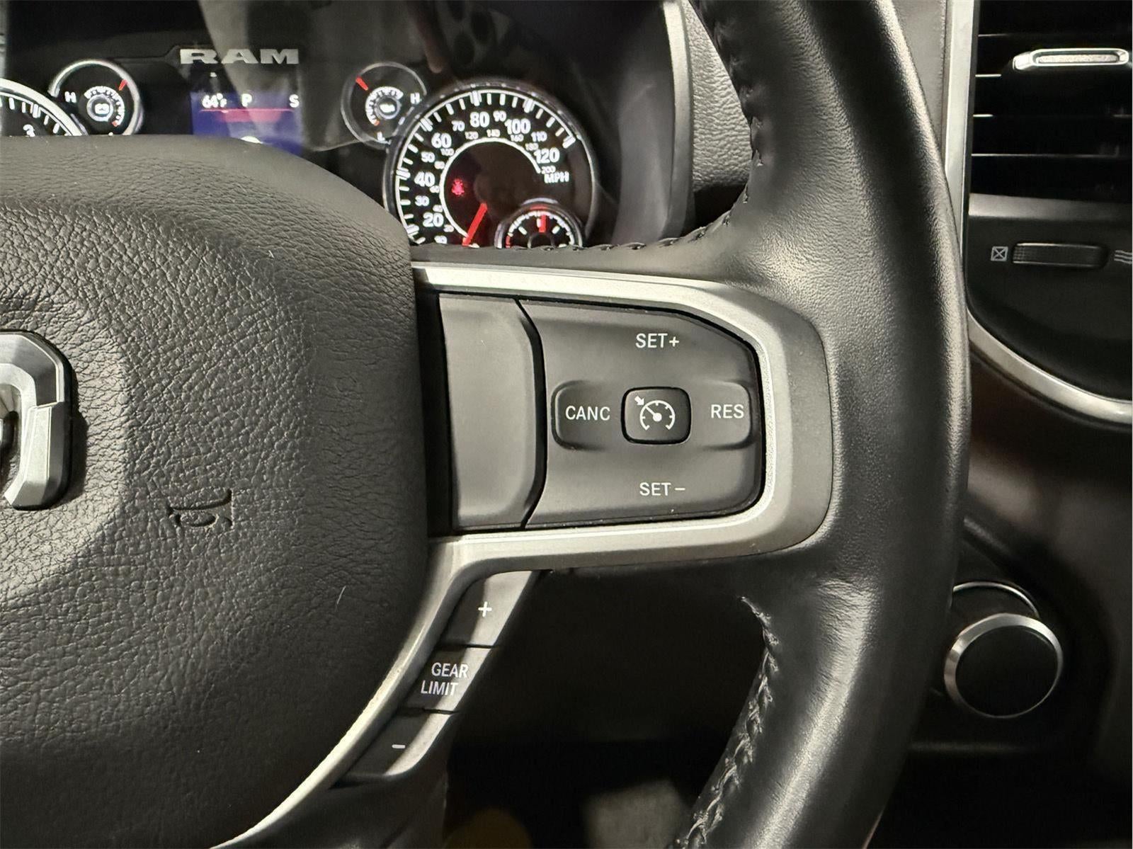 2023 RAM 1500 Big Horn Crew Cab 4x4 5'7' Box