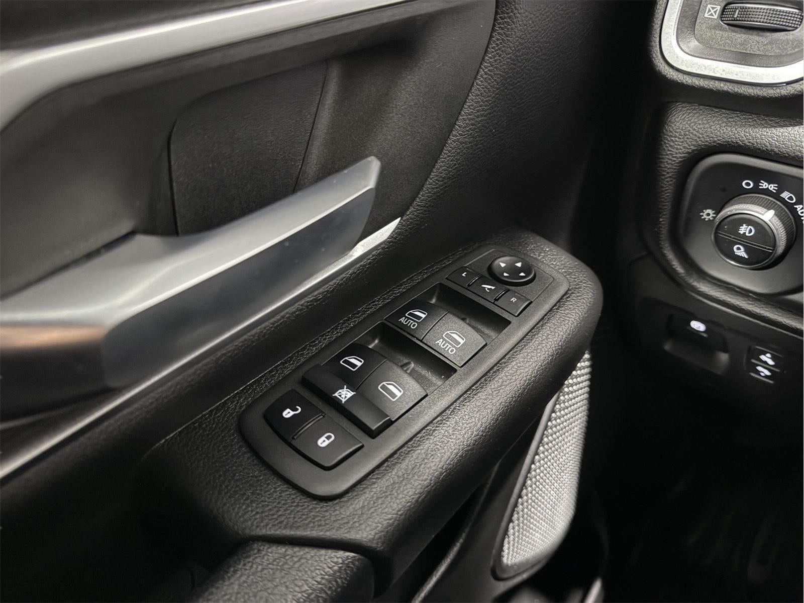 2022 RAM 1500 Big Horn Quad Cab 4x4 6'4' Box