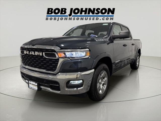 2025 RAM 1500 Big Horn Crew Cab 4x4 5'7' Box
