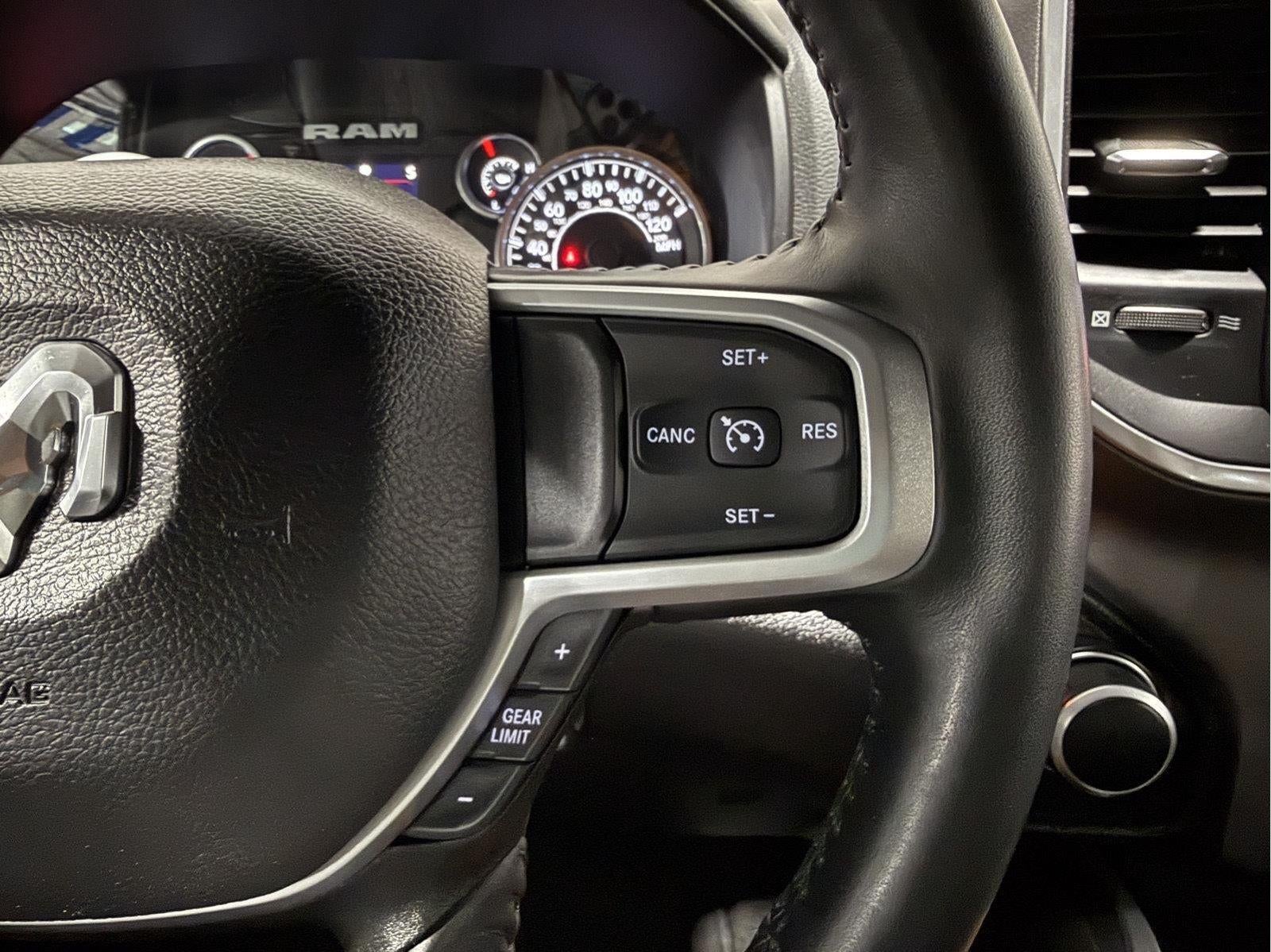 2023 RAM 1500 Big Horn Crew Cab 4x4 5'7' Box
