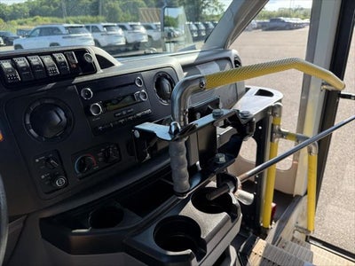 2019 Ford E-450 Cutaway E-450 DRW 158' WB