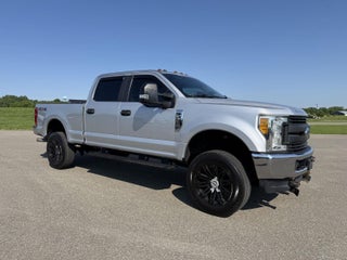 2017 Ford Super Duty F-350 SRW XL