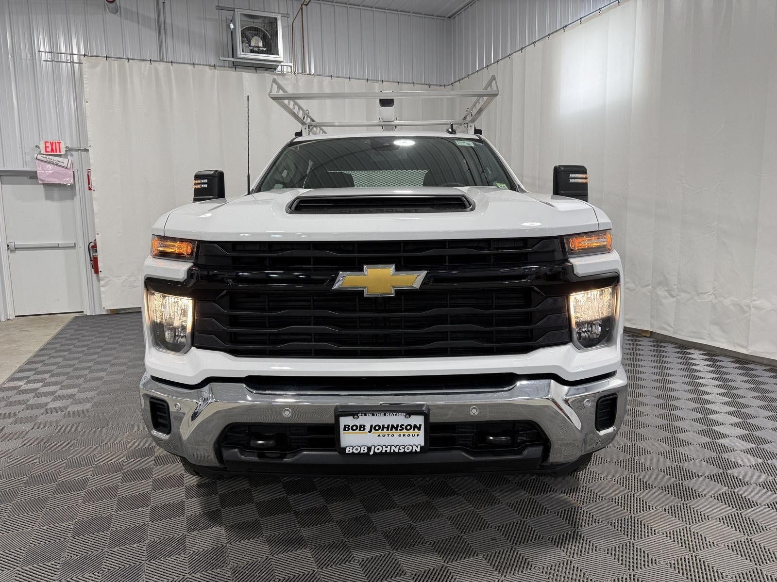 2025 Chevrolet Silverado 2500HD 4WD Crew Cab Long Bed Work Truck