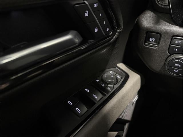 2025 Chevrolet Silverado 2500HD 4WD Crew Cab Standard Bed ZR2