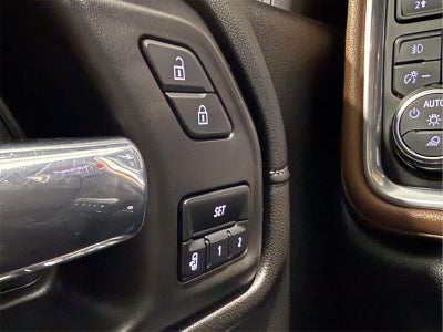 2022 Chevrolet Silverado 3500HD 4WD Crew Cab Standard Bed High Country