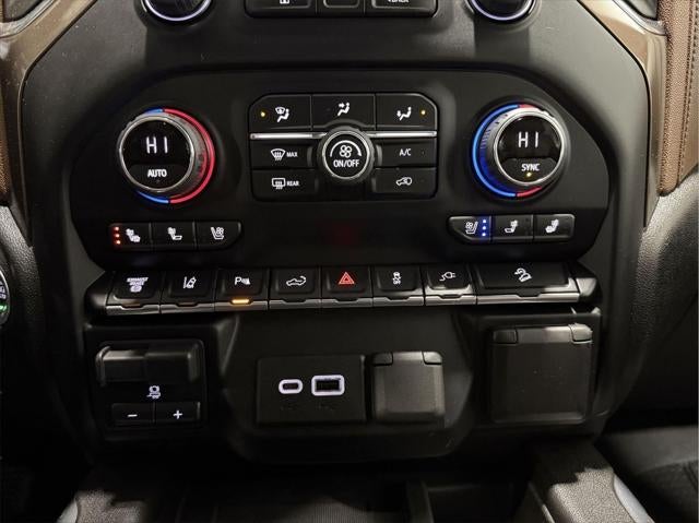 2022 Chevrolet Silverado 3500HD 4WD Crew Cab Standard Bed High Country