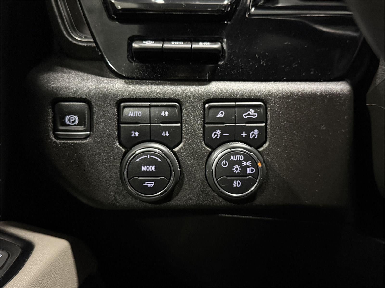 2024 Chevrolet Silverado 2500HD 4WD Crew Cab Standard Bed ZR2