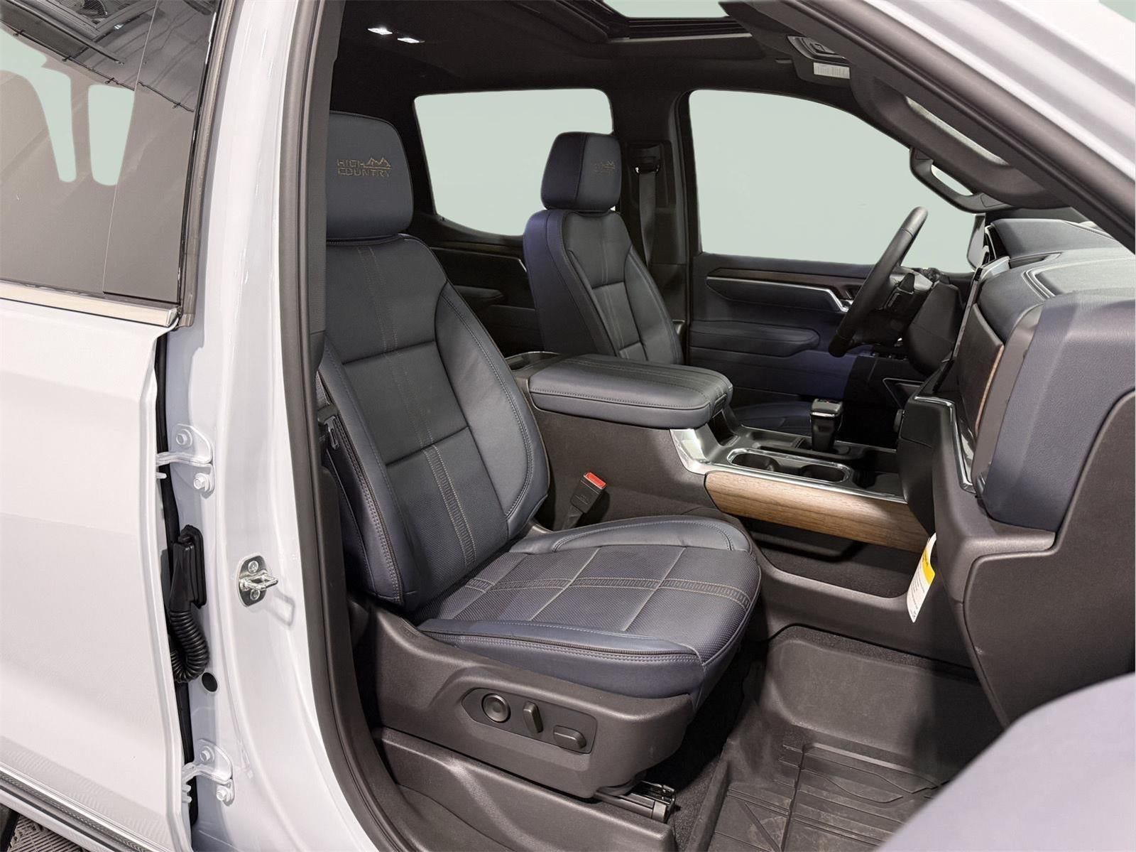 2026 Chevrolet Silverado 1500 4WD Crew Cab Short Bed High Country