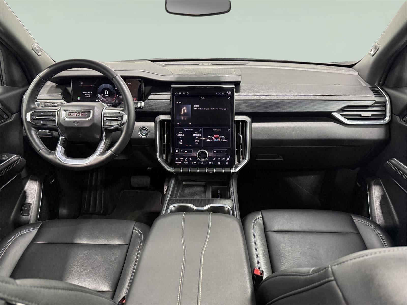 2024 GMC Acadia Elevation