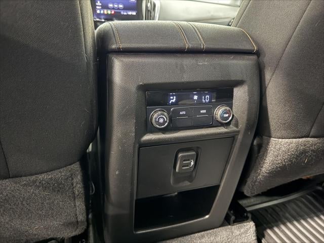 2020 Chevrolet Traverse AWD LT Cloth