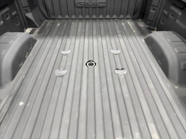 2025 GMC Sierra 2500HD 4WD Crew Cab Standard Bed AT4