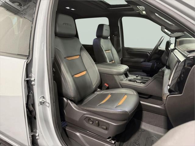 2024 GMC Sierra 3500HD 4WD Crew Cab Standard Bed AT4