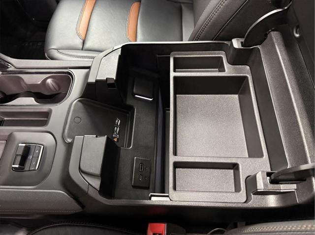 2024 GMC Sierra 3500HD 4WD Crew Cab Standard Bed AT4