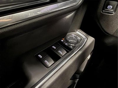 2025 GMC Sierra 2500HD 4WD Crew Cab Standard Bed SLT