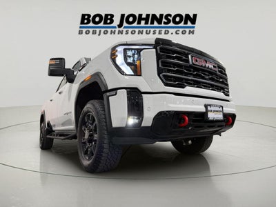 2025 GMC Sierra 2500HD 4WD Crew Cab Standard Bed AT4