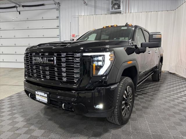 2025 GMC Sierra 2500HD Crew Cab, Standard Bed, Denali Ultimate, 4WD