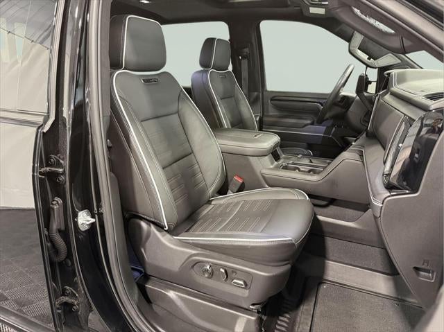 2025 GMC Sierra 2500HD Crew Cab, Standard Bed, AT4X, 4WD