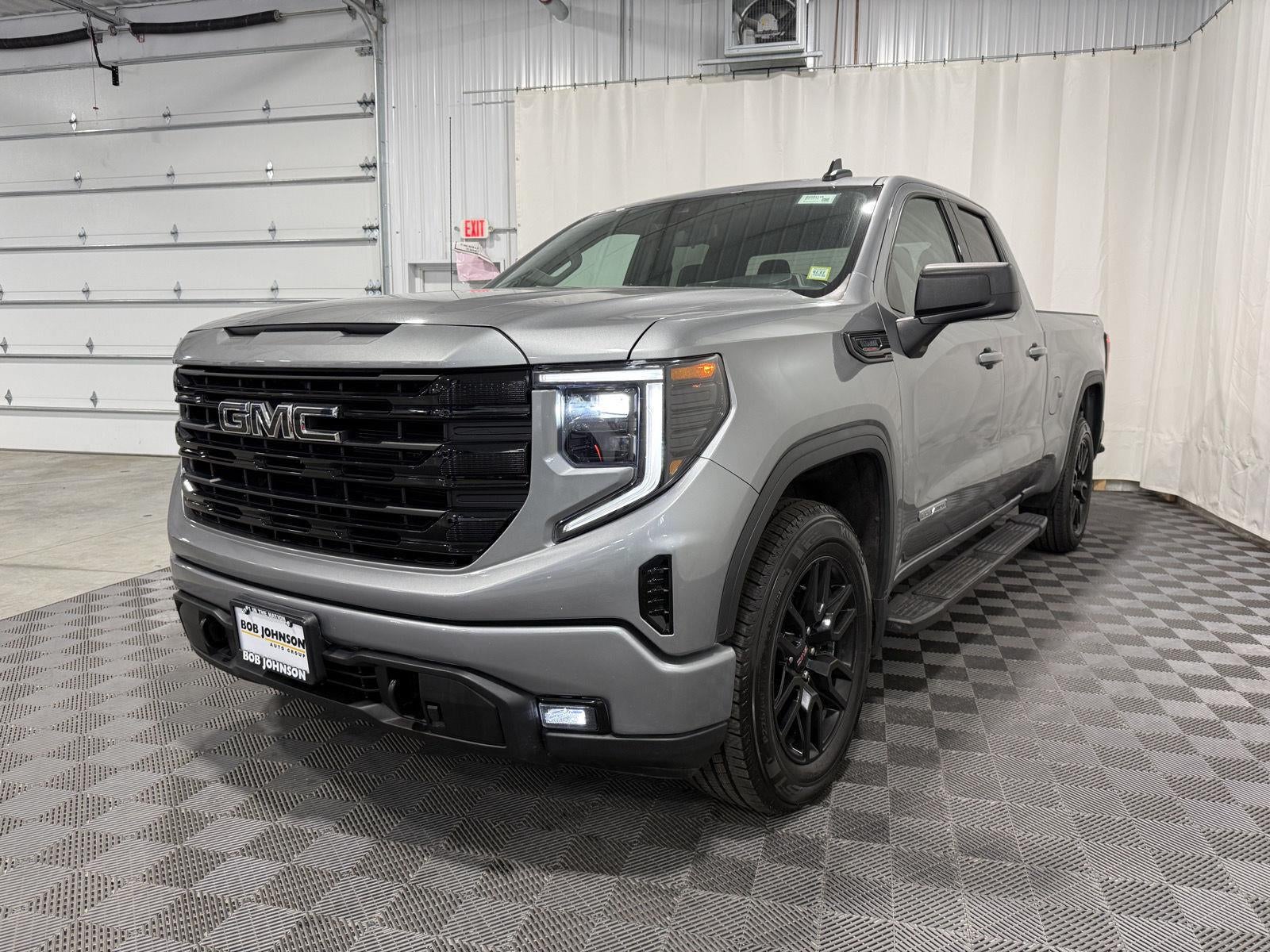 2023 GMC Sierra 1500 4WD Double Cab Standard Box Elevation with 3SB