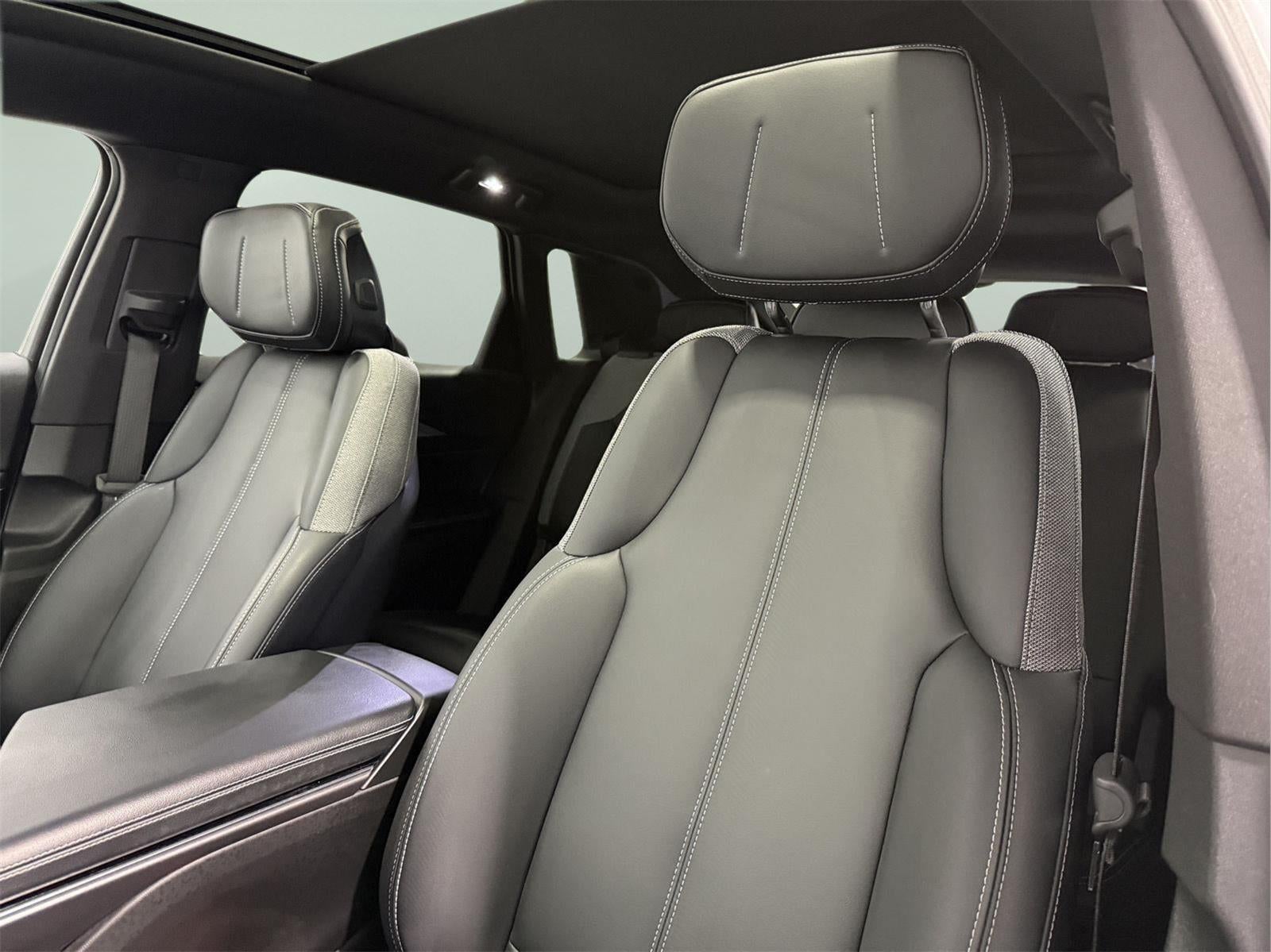 2024 Cadillac LYRIQ Tech RWD