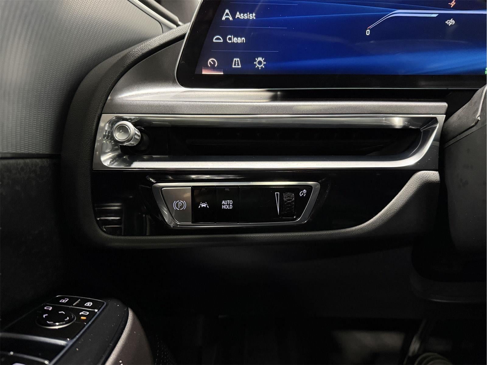 2024 Cadillac LYRIQ Tech RWD