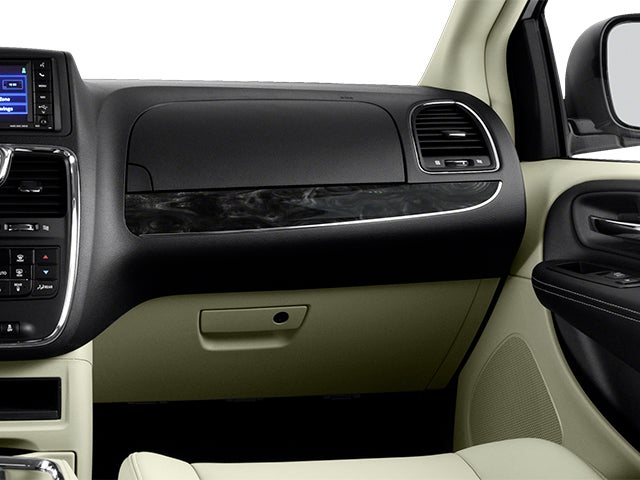 2014 Chrysler Town & Country Touring