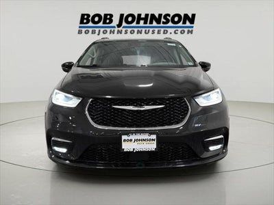 2022 Chrysler Pacifica Touring L AWD