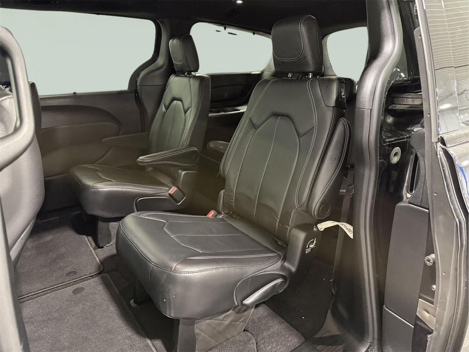 2022 Chrysler Pacifica Touring L AWD