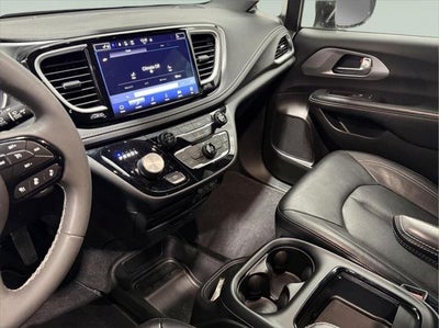 2022 Chrysler Pacifica Touring L AWD