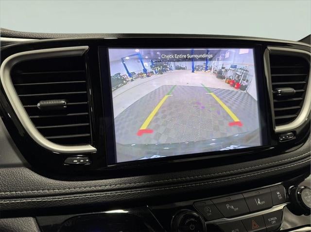 2022 Chrysler Pacifica Touring L AWD