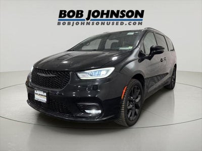 2022 Chrysler Pacifica Touring L AWD