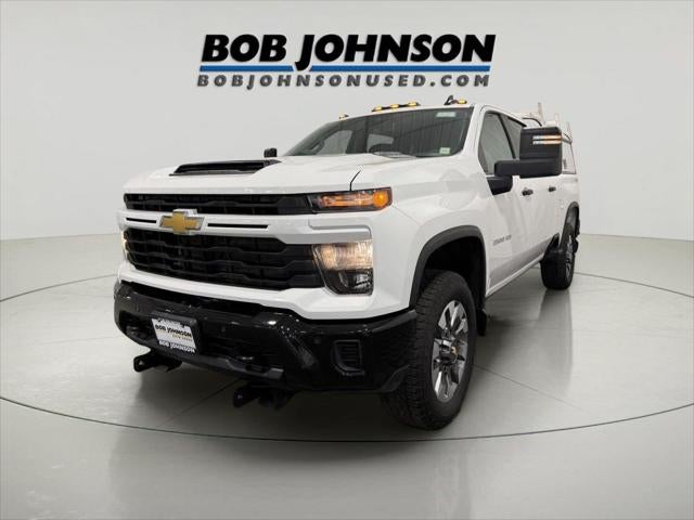 2025 Chevrolet Silverado 2500HD 4WD Crew Cab Standard Bed Custom