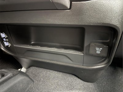 2022 RAM 3500 Tradesman Crew Cab 4x4 8' Box