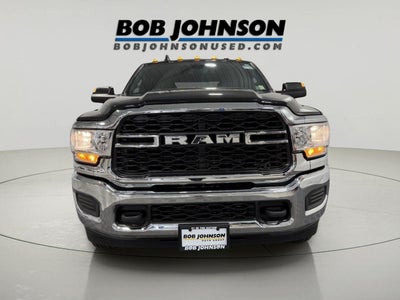 2022 RAM 3500 Tradesman Crew Cab 4x4 8' Box