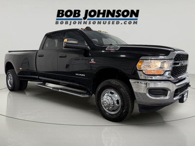 2022 RAM 3500 Tradesman Crew Cab 4x4 8' Box