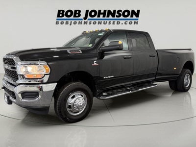 2022 RAM 3500 Tradesman Crew Cab 4x4 8' Box