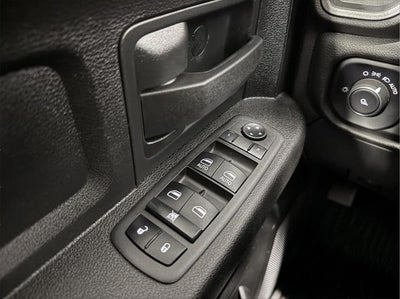 2022 RAM 3500 Tradesman Crew Cab 4x4 8' Box