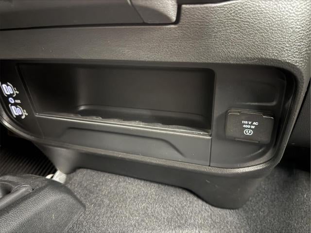 2022 RAM 3500 Tradesman Crew Cab 4x4 8' Box