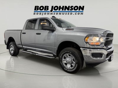 2024 RAM 2500 Tradesman Crew Cab 4x4 6'4' Box