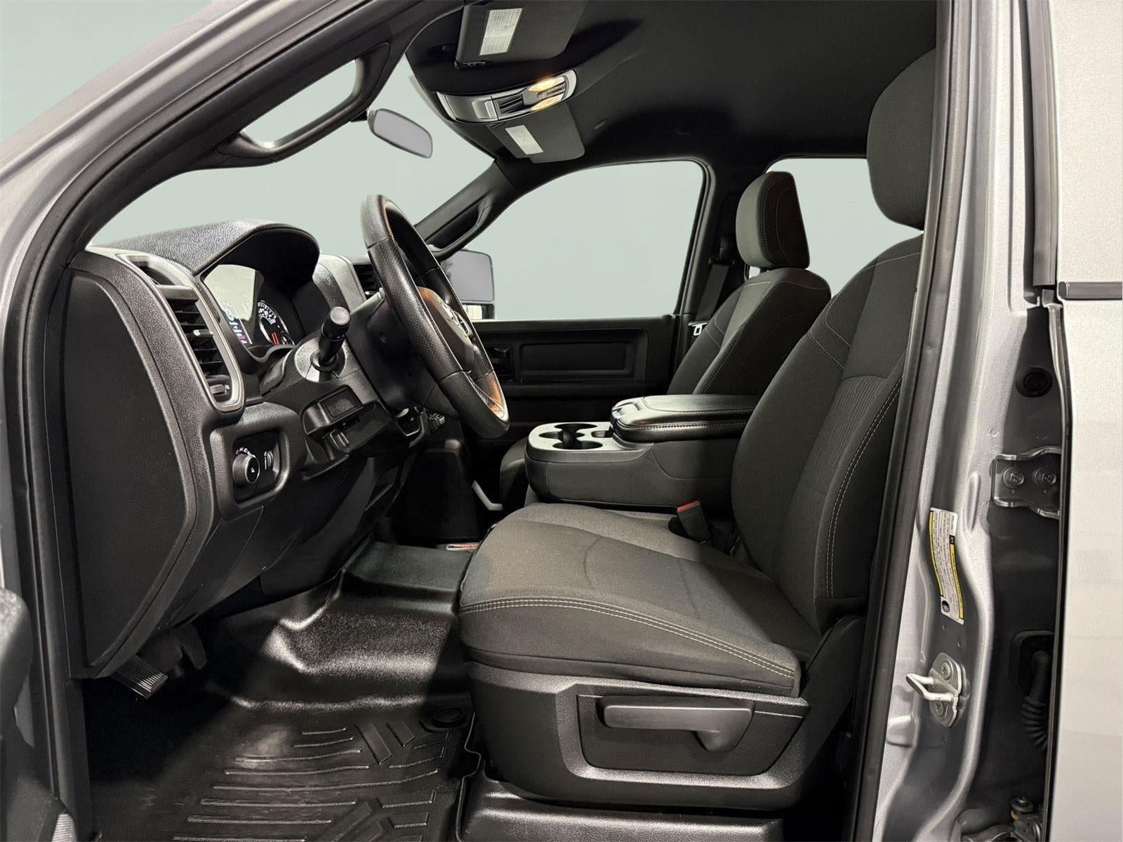 2024 RAM 2500 Tradesman Crew Cab 4x4 6'4' Box